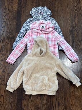 Three Cozy Girls Hooded Pullovers